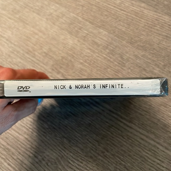 Nick & Norah’s Infinite Playlist / BUNDLE AND SAVE ON MOVIES - Picture 7 of 7
